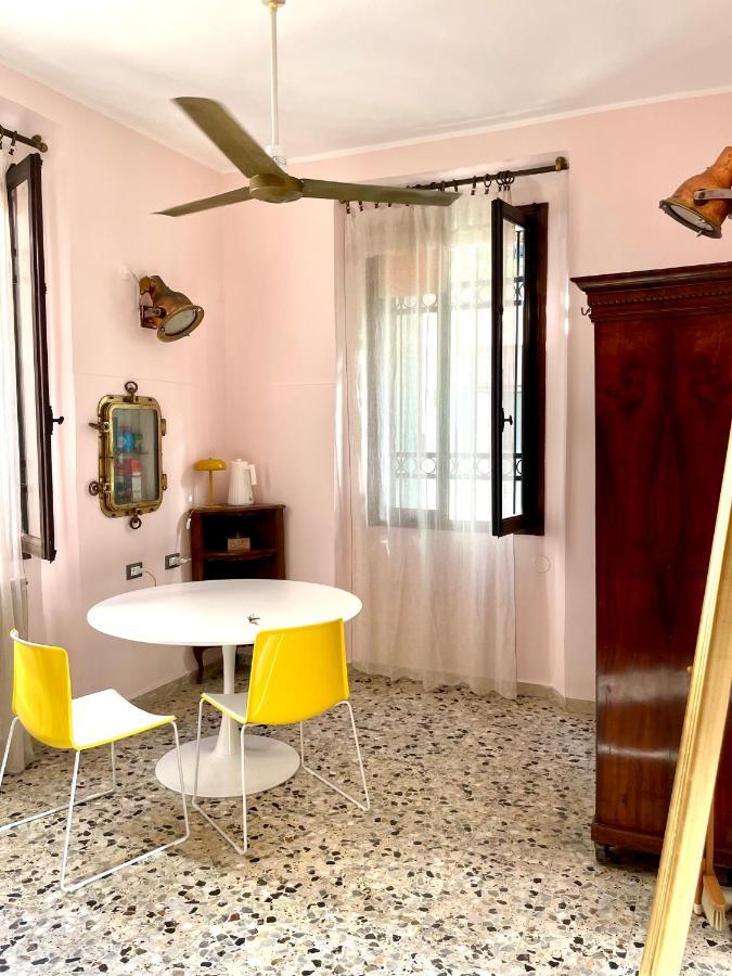 Venetian Pink Apartment In Dorsoduro Exteriér fotografie